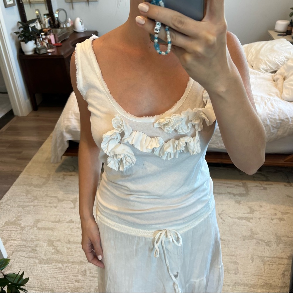 🤍 WHITE ROSE TANK 🤍